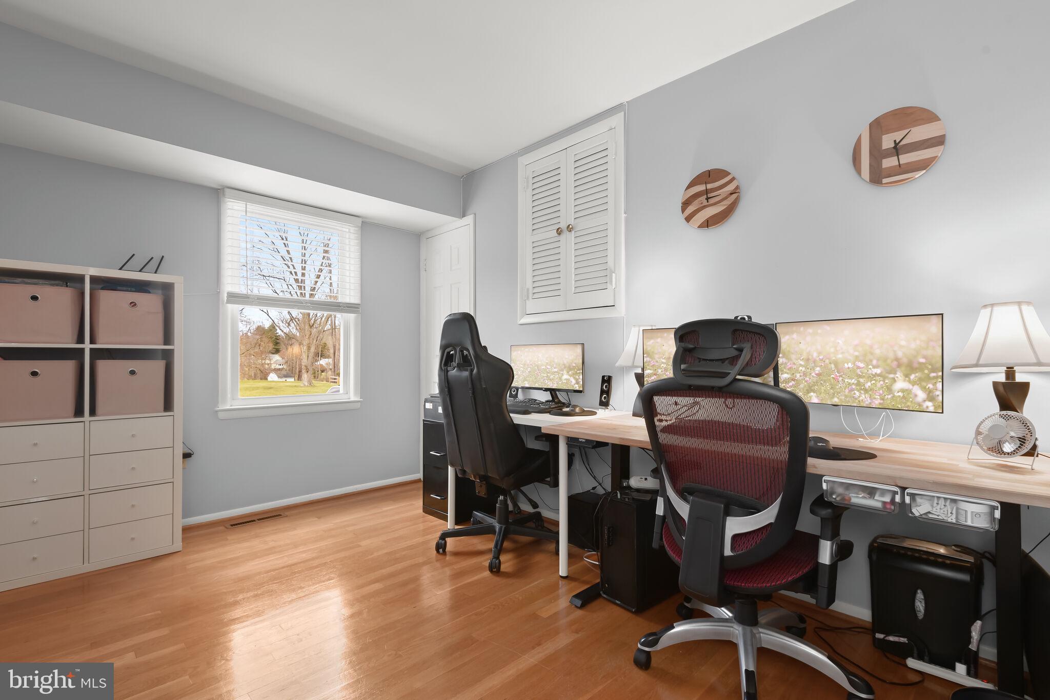 GWYNN ACRES - Residential