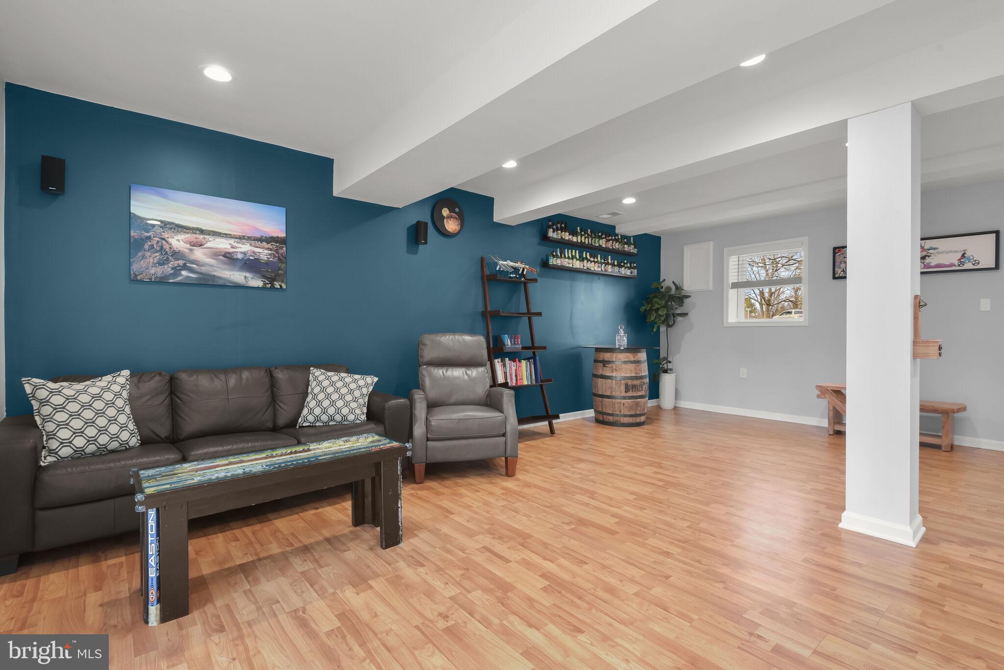 GWYNN ACRES - Residential