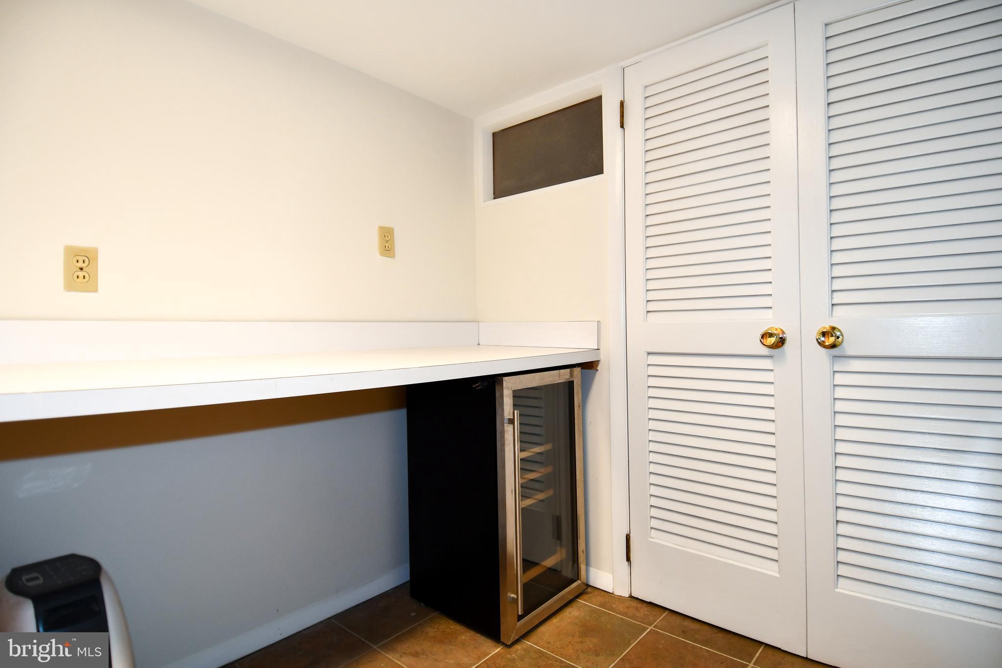 HOLMES RUN ACRES - Residential