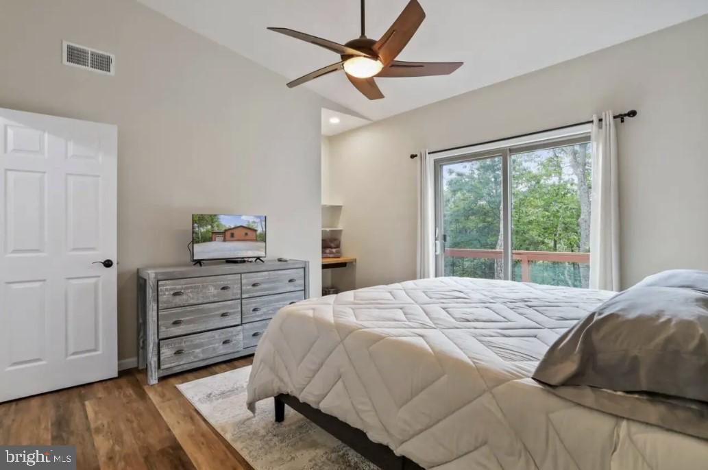 RIVER RIDGE - Residential