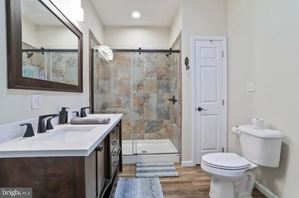 RIVER RIDGE - Residential