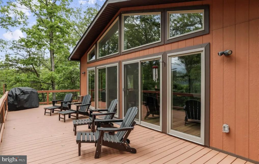 RIVER RIDGE - Residential