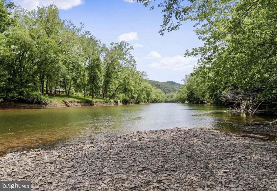 RIVER RIDGE - Residential