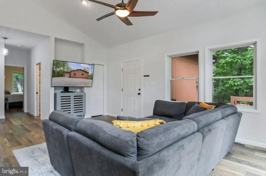 RIVER RIDGE - Residential