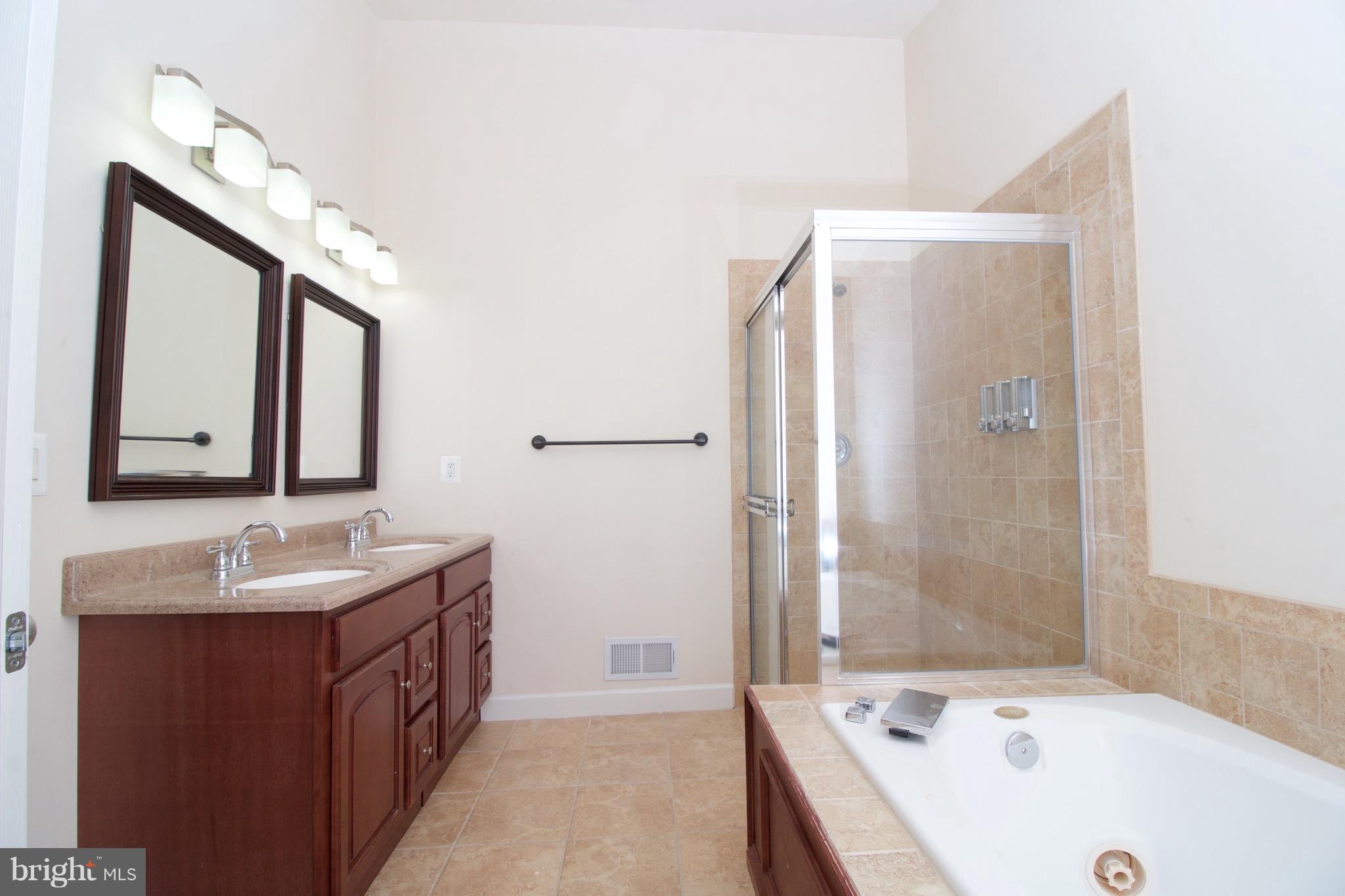 COURTHOUSE STATION - Residential Lease