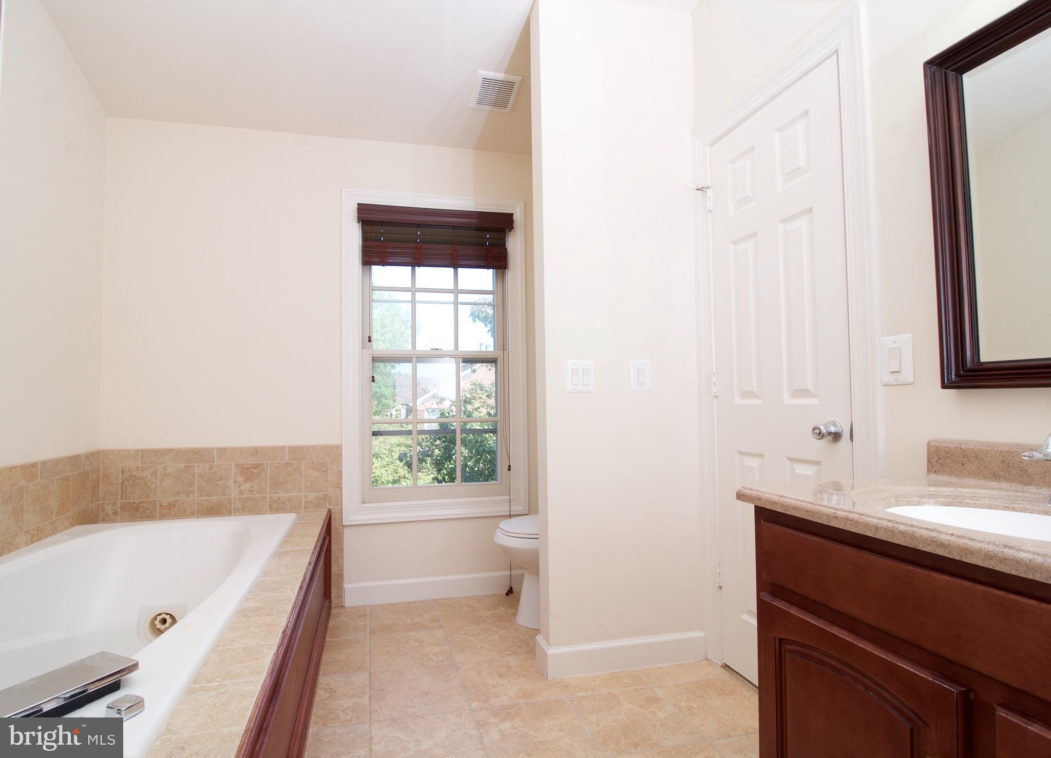 COURTHOUSE STATION - Residential Lease