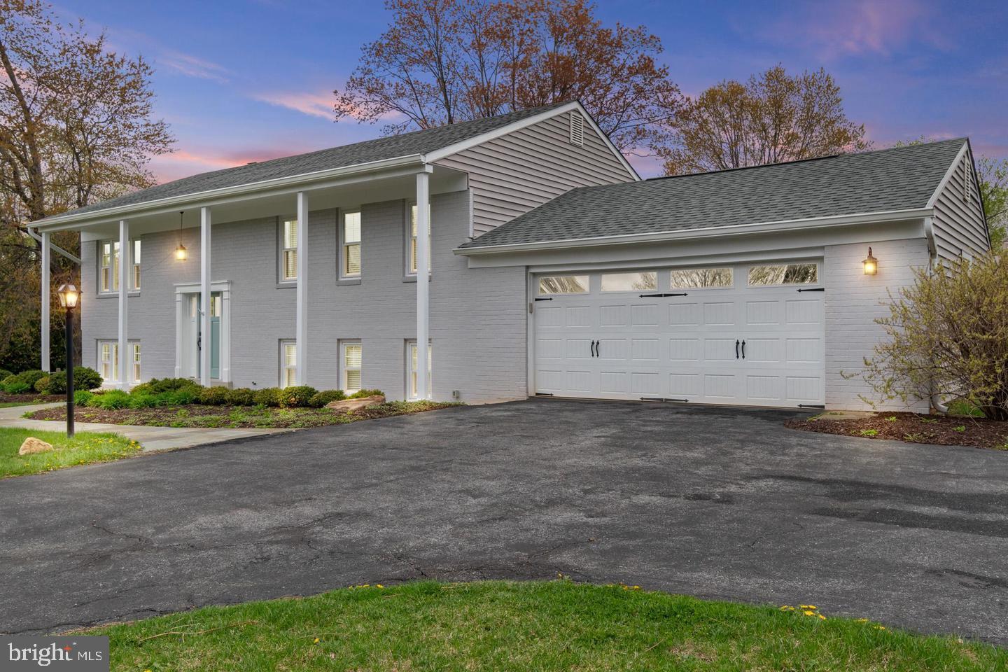3309 STAPLETON DRIVE