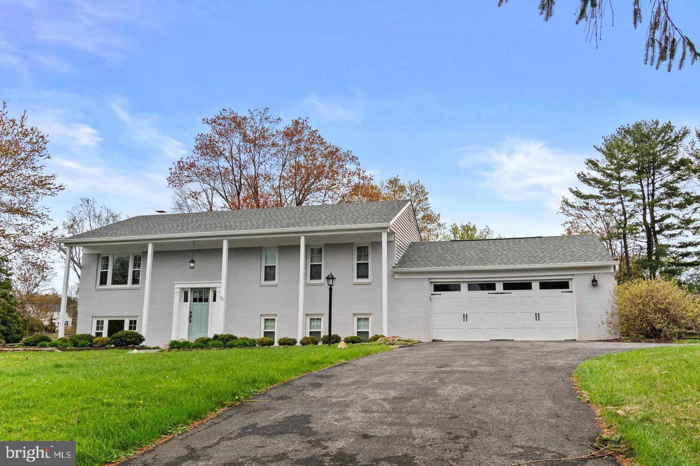 3309 STAPLETON DRIVE