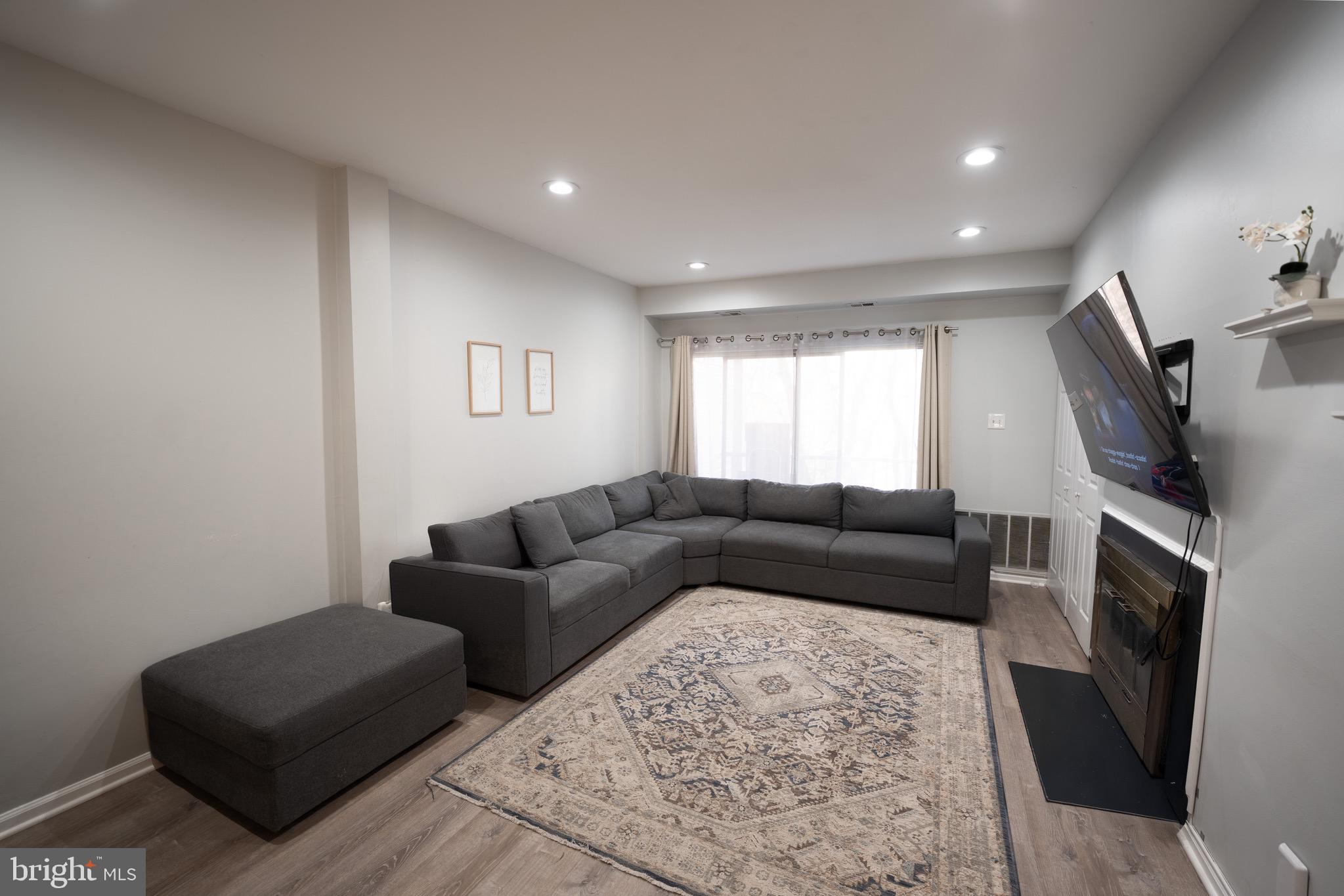 ESPRIT - Residential Lease