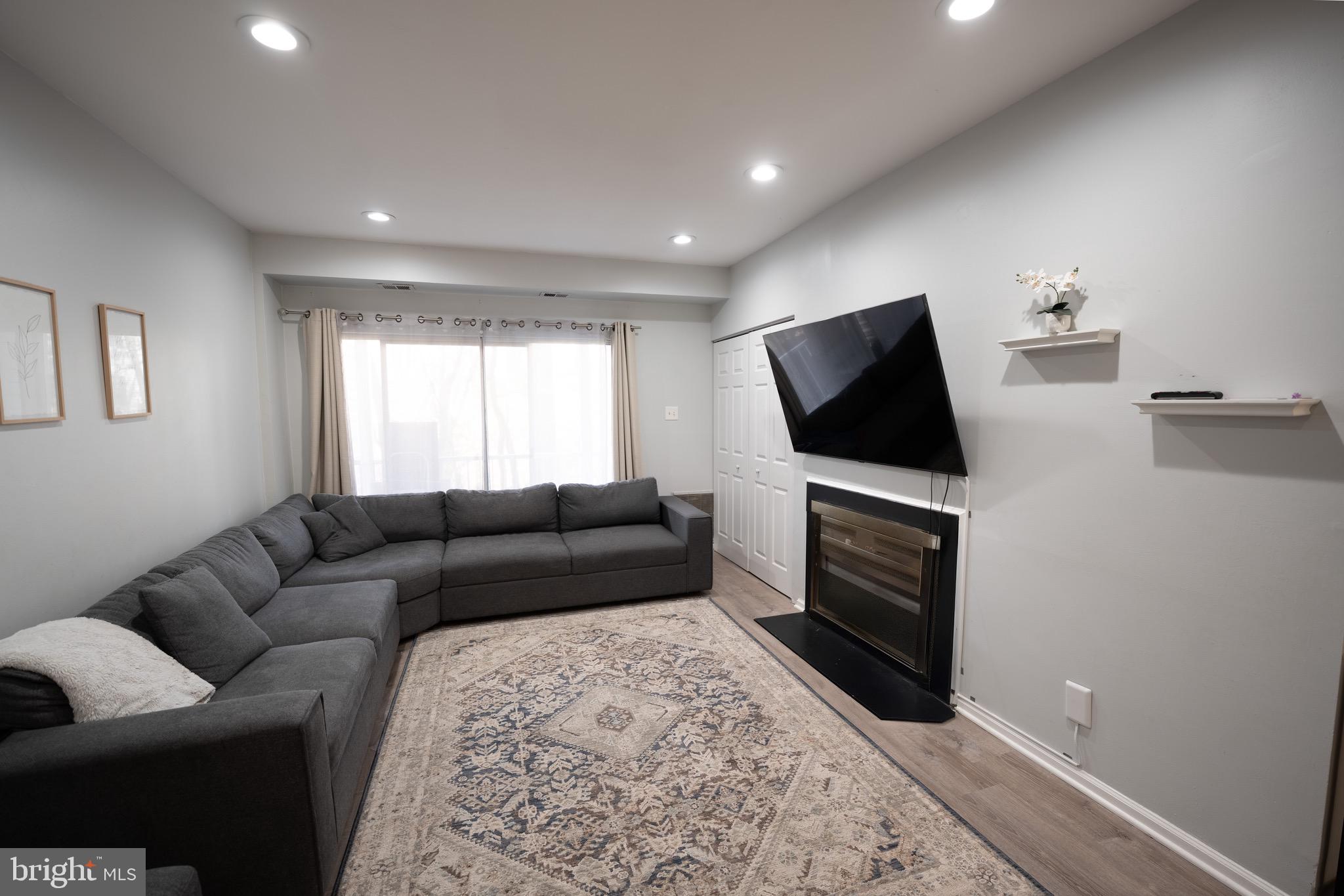 ESPRIT - Residential Lease