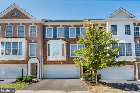 24661 CLOCK TOWER SQUARE ALDIE VA 20105