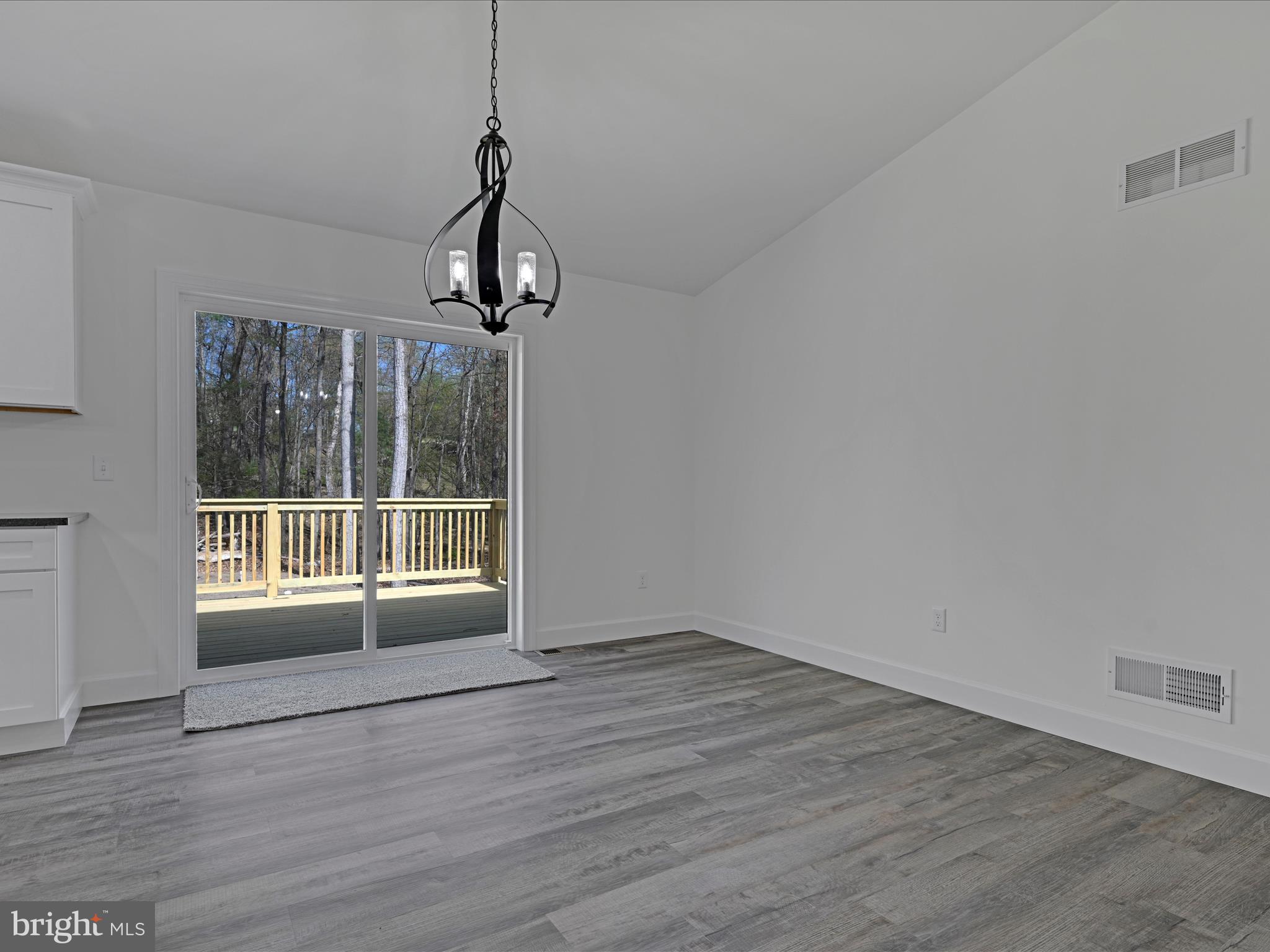 LAKE WYNONAH - Residential