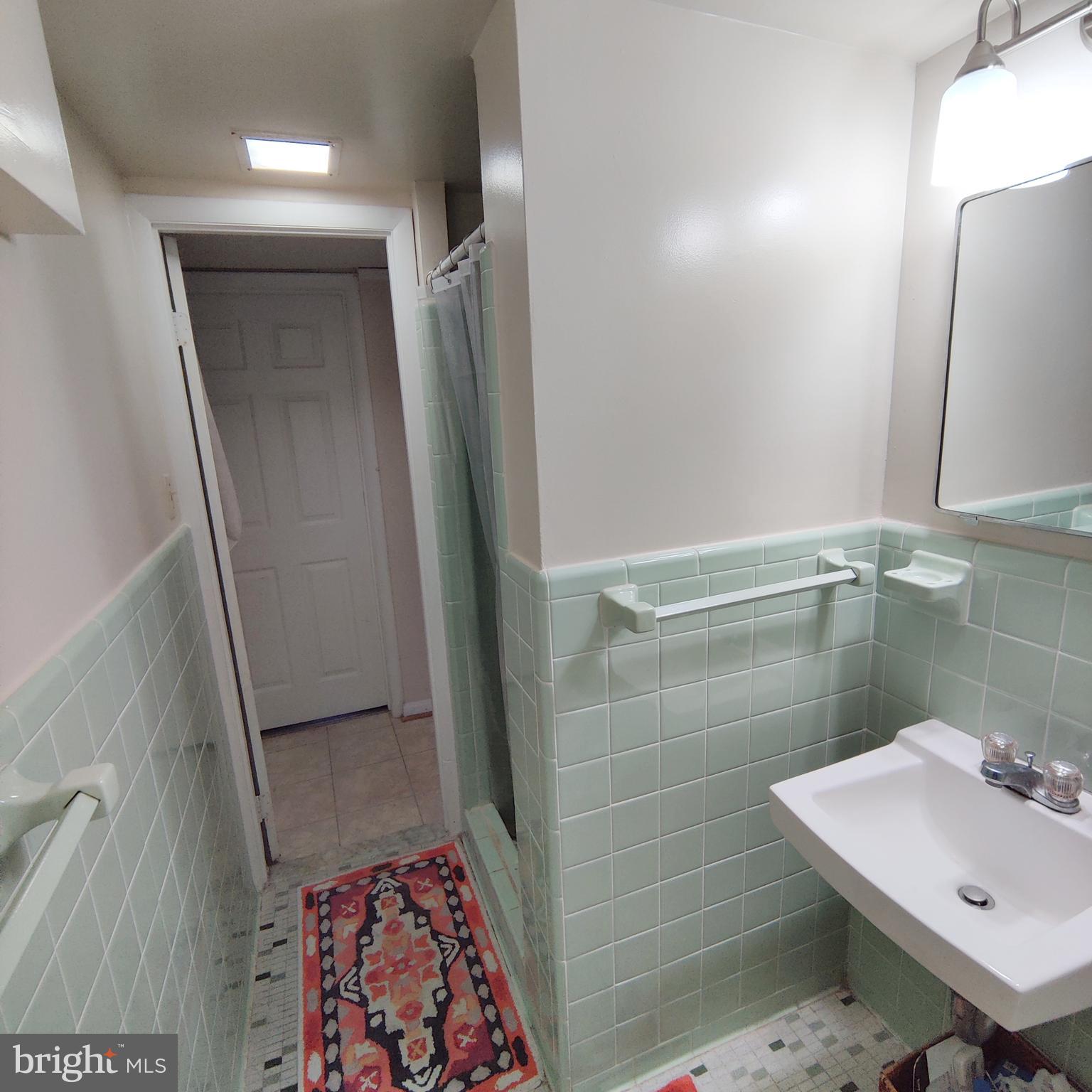 ARLINGTON - Residential Lease