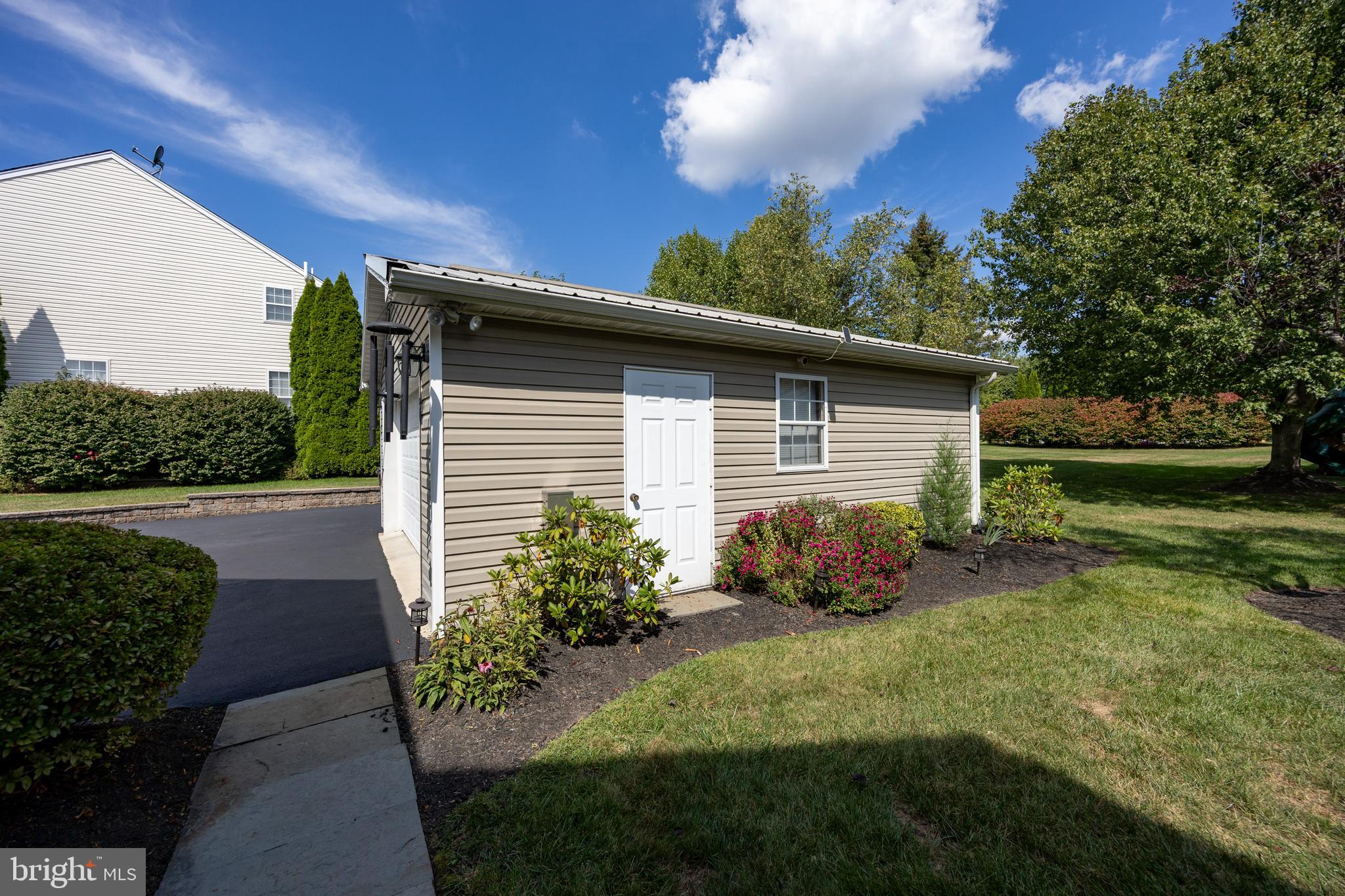 WALNUT GROVE - Residential