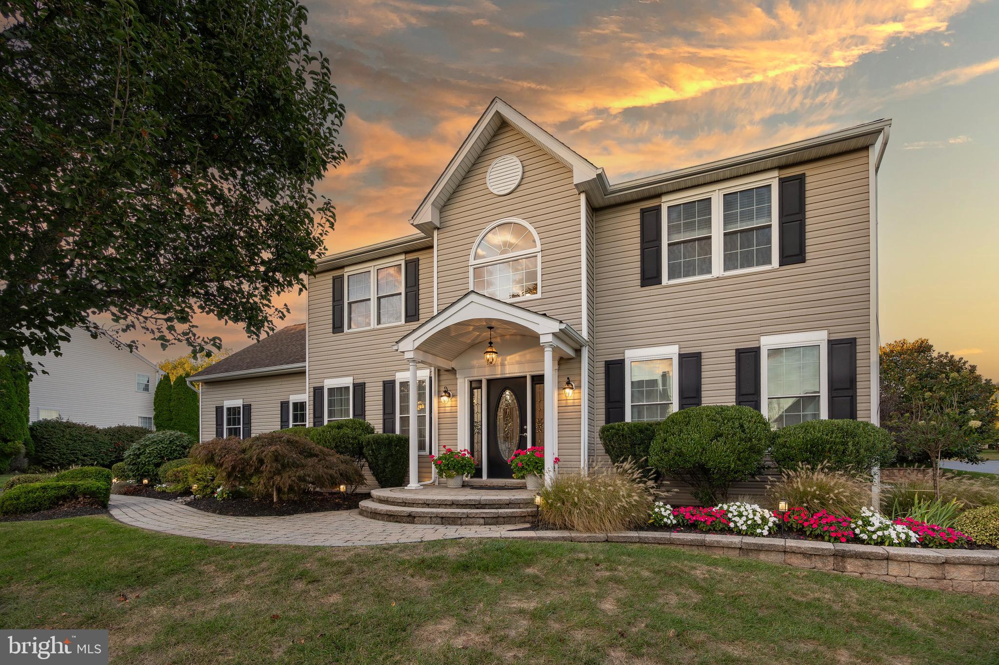 WALNUT GROVE - Residential