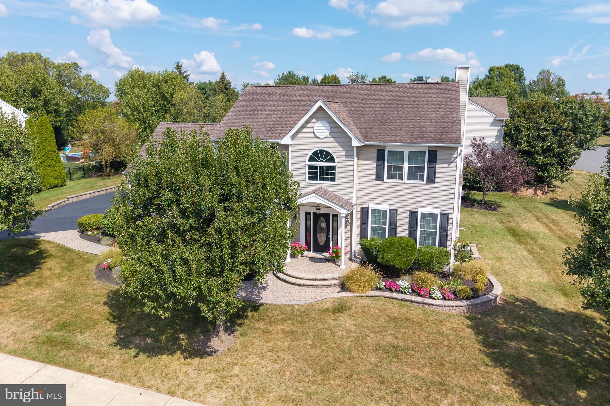 WALNUT GROVE - Residential