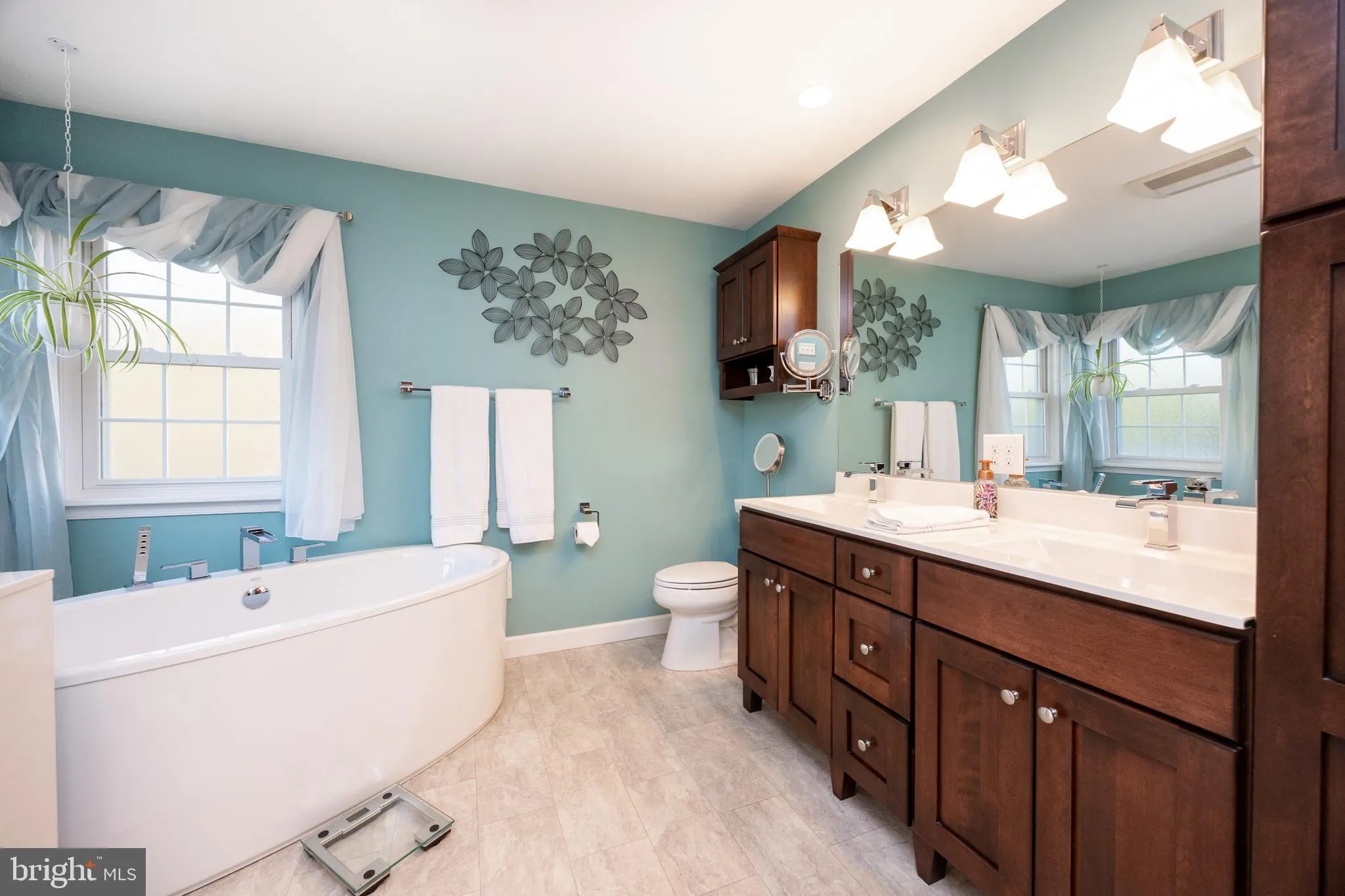 Royersford, Pennsylvania 19468, United States, 4 Bedrooms Bedrooms, ,4 BathroomsBathrooms,Residential,Coming Soon,234639