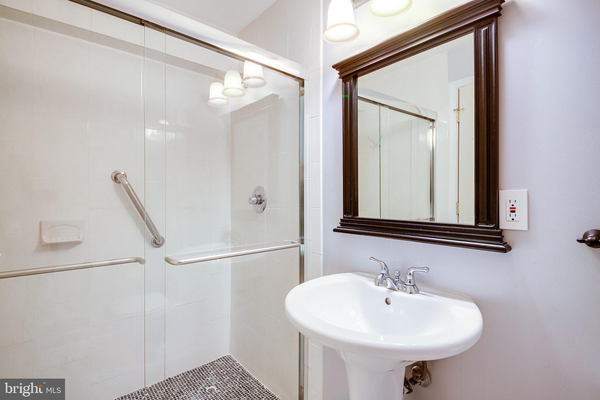 DOMINION RIDGE - Residential