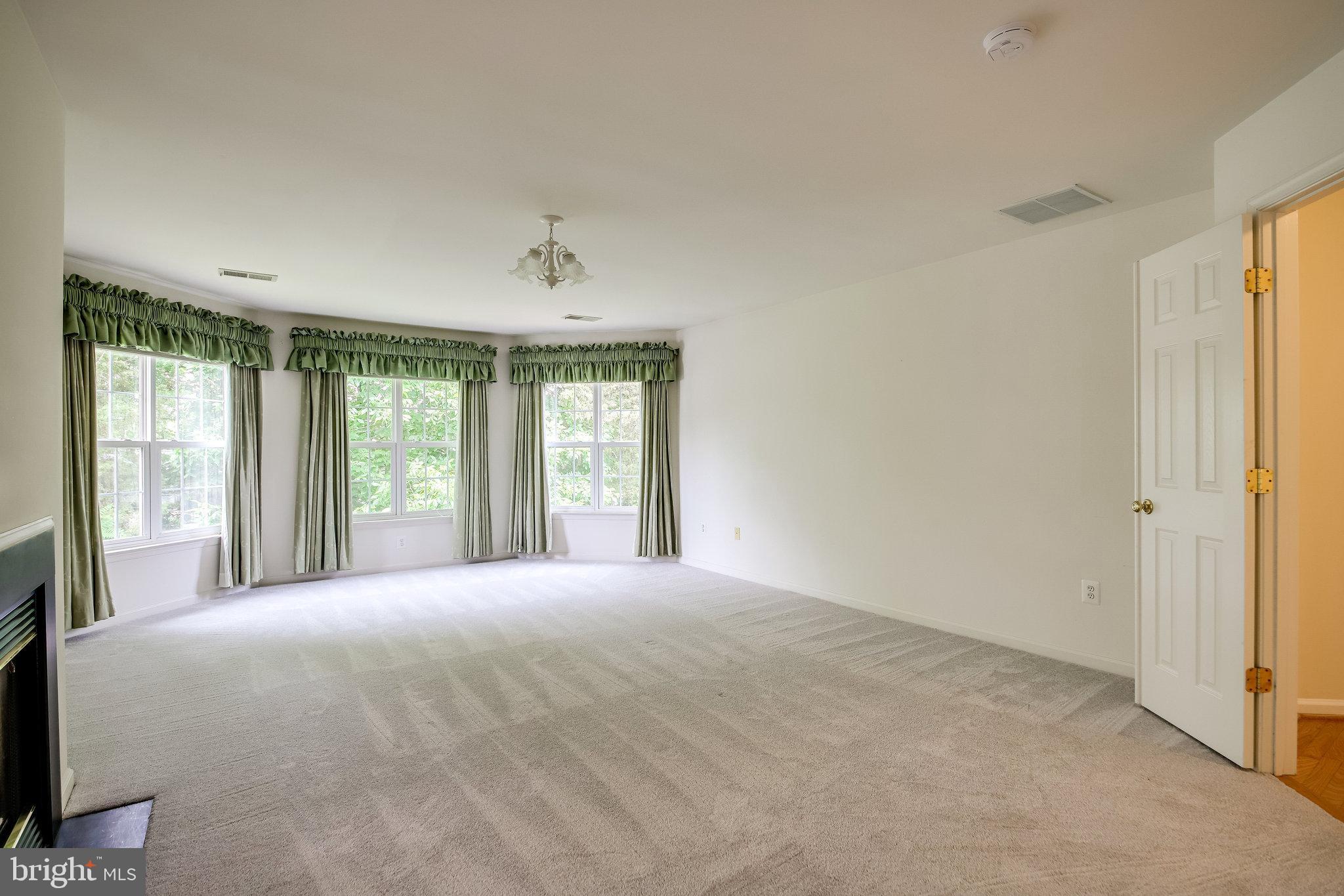 DOMINION RIDGE - Residential