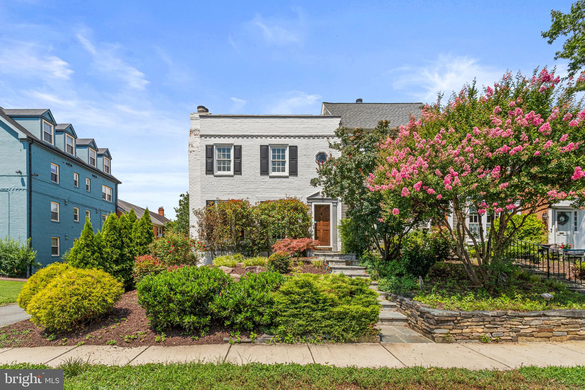 Nearly 1900 sqft of renovated end unit townhouse inside the “Beltway” within Old Town Alexandria Historical District. In the southern corner of Old Town, with no through street, the row is relatively secluded with little vehicular or pedestrian traffic, making it family-friendly. Truly a central location with quick access to I-495: 15 min drive to the Pentagon, Fort Myer / Henderson Hall, and Anacostia; 25 min drive to Fort Belvoir and Andrews; and 45 min drive to Walter Reed and Quantico. Just a short drive to historical sites like Mount Vernon and all that Washington, DC has to offer. Walkable to King St, recreation centers, parks, hiking/biking trails, and a popular elementary school in Alexandria City Public Schools - Lyles Crouch Traditional Academy.
Main Floor: Brand new kitchen, refrigerator, and dishwasher; gas stove/oven; farmhouse stainless sink; granite island counter. Fully articulating TV wall mount above the wood fireplace. Hardwood floors with tiles in the half bath. French doors open to the deck and backyard. Nest home thermostat and Ring security system.
2nd Floor: Master bedroom with a walk-in closet and a wood fireplace. Hardwood floors throughout the 3 bedrooms and tiles in the 2 full bathrooms. Master bath has a walk-in shower and wood fireplace, and the 2nd bath has a tub.
Basement: Fully finished including a full bath with walk-in shower, bedroom, washer and dryer, second refrigerator, and TV wall mount. Four bookshelves (1 in the main basement room, 3 in the bedroom). The back entrance leads to the backyard.
Backyard: Deck with astro-turf on top of a rain-protected under-area for dry storage underneath that includes a deep freezer. Fenced-in backyard with newly installed 13'x13' stone patio, 7-ft kids basketball hoop, and pull-up bar. 8'x10' shed and 3 parking spots (open to the public, but the general neighborhood rule is that the spots behind houses are reserved for home residents).
Included: Ring Home Security System with Doorbell, 2 cameras, and spare battery; Ikea Smart home living room blinds, Pest Control, and Landscaping.