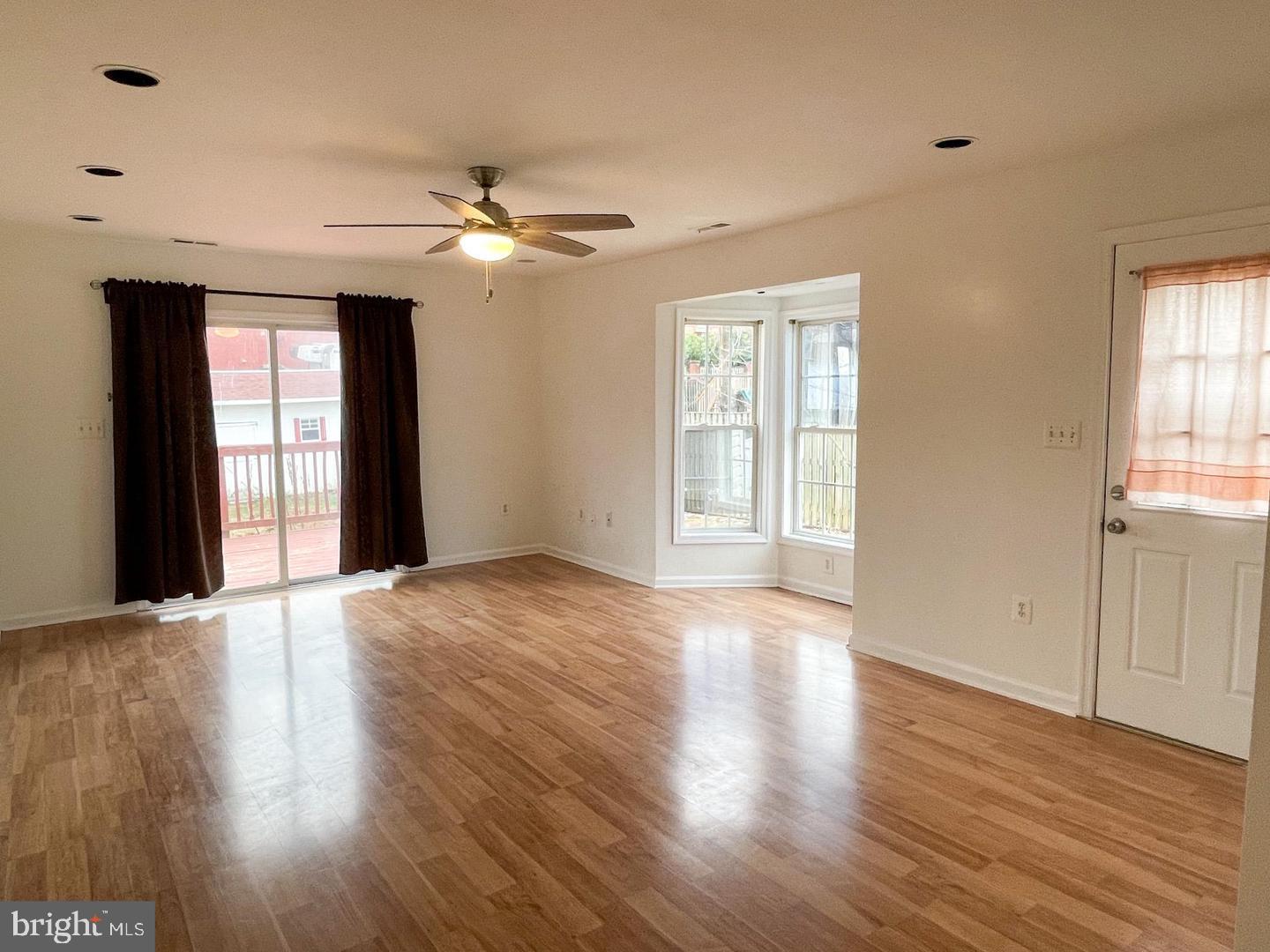 FAIRCHESTER - Residential Lease