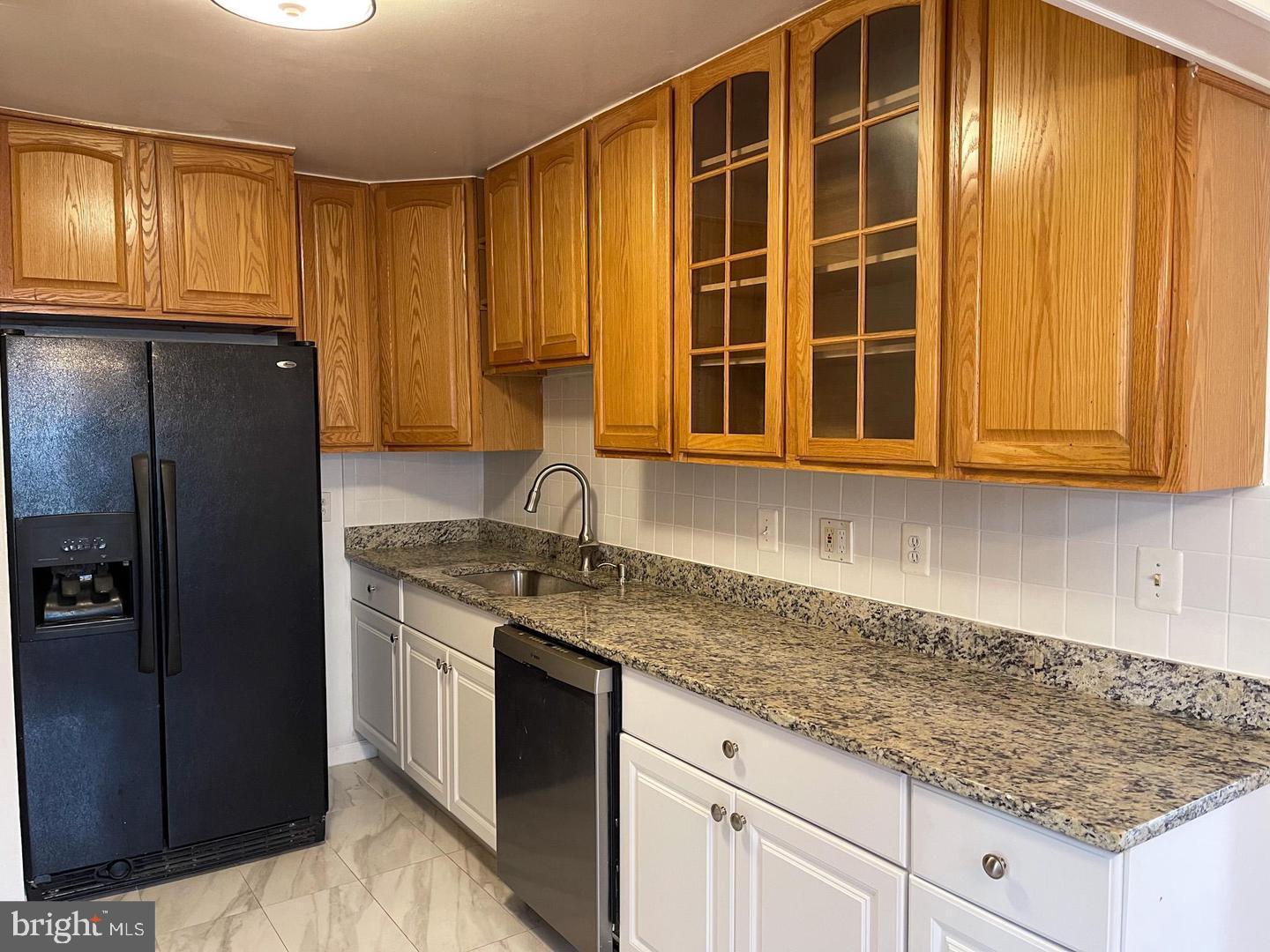 FAIRCHESTER - Residential Lease