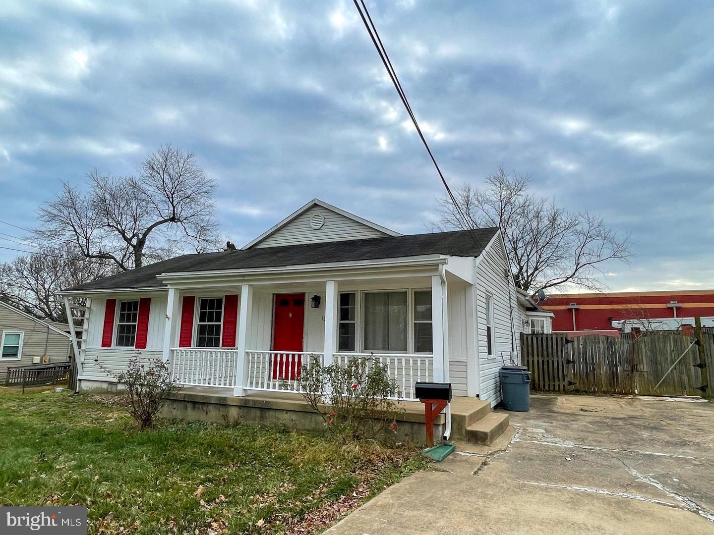 FAIRCHESTER - Residential Lease