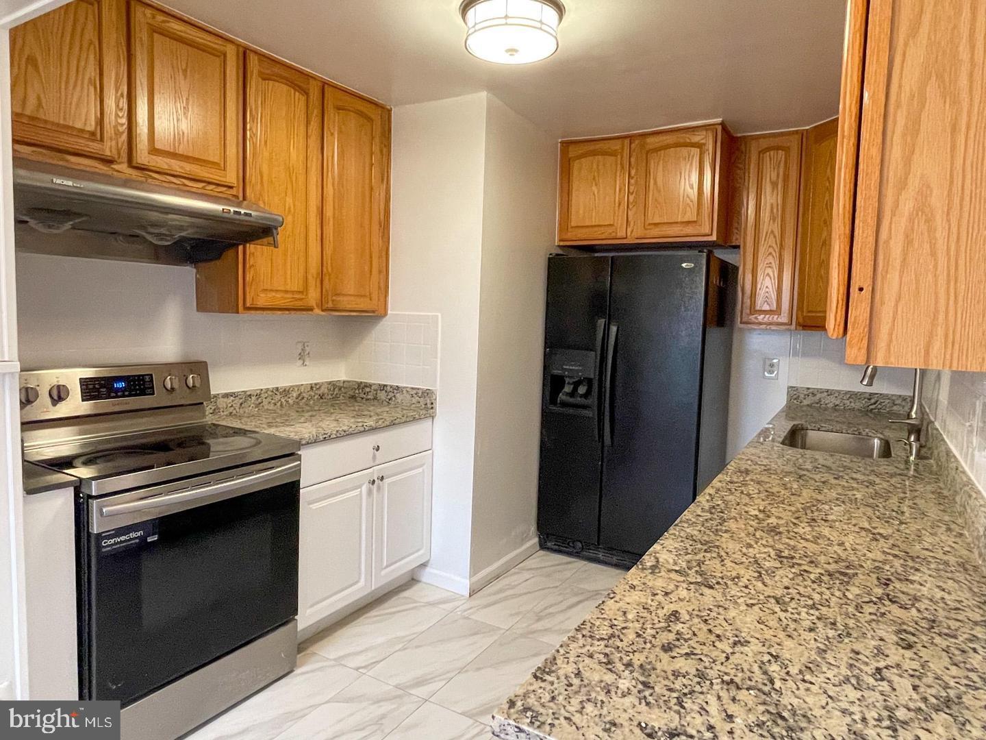 FAIRCHESTER - Residential Lease