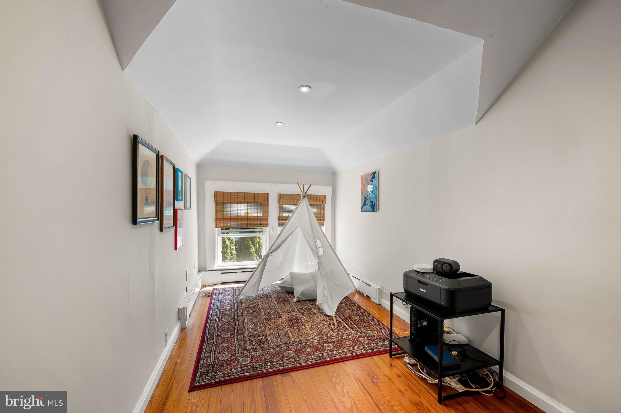 MOUNT WASHINGTON - Residential