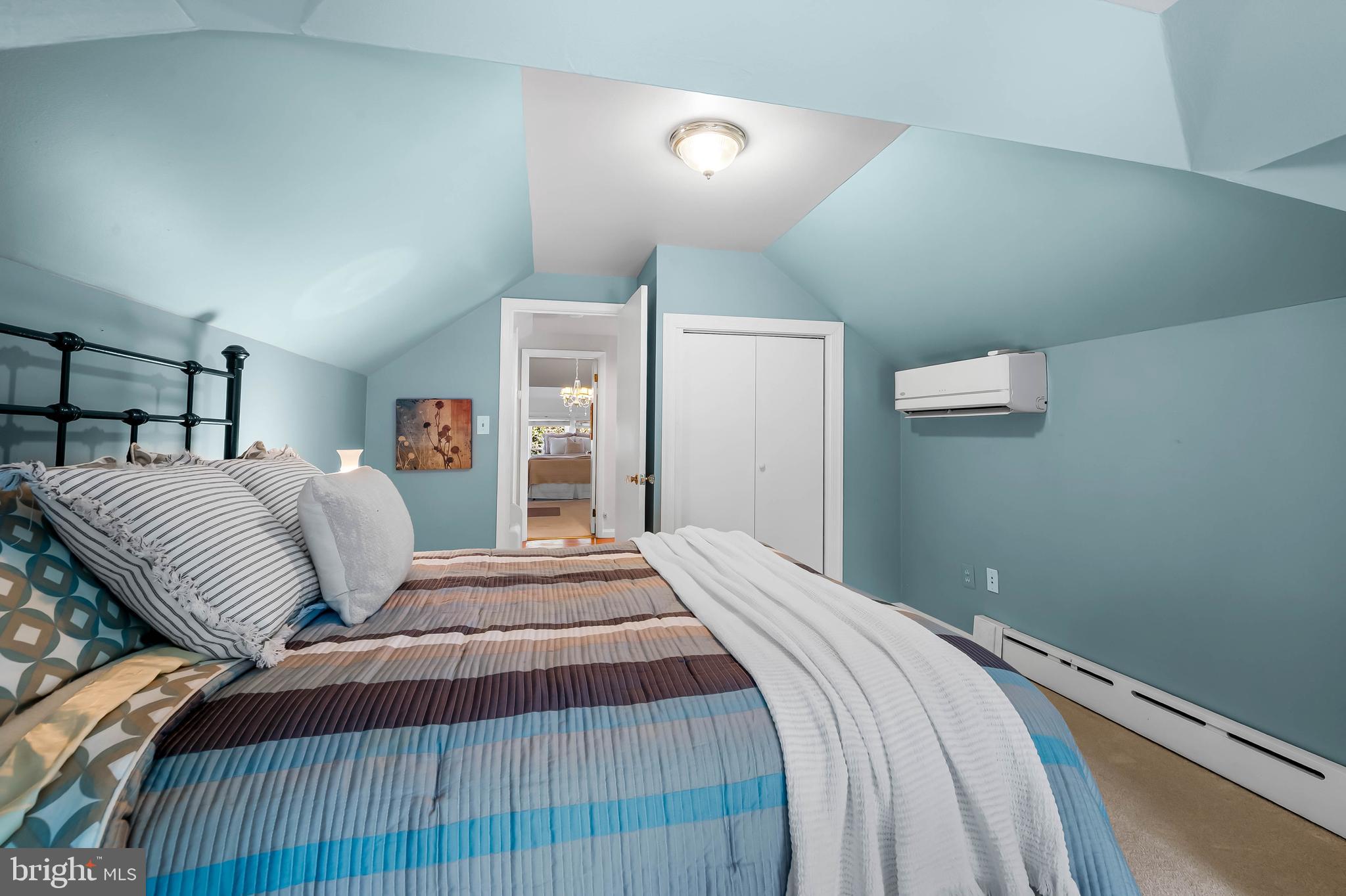 MOUNT WASHINGTON - Residential