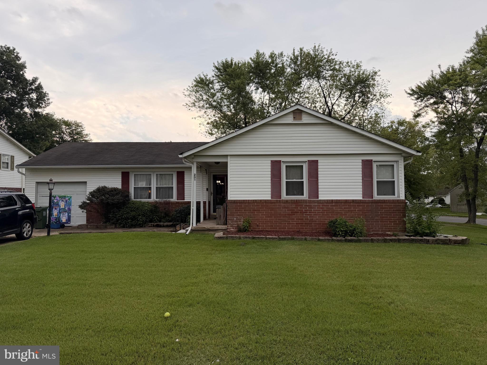 231 KERSHAW COURT