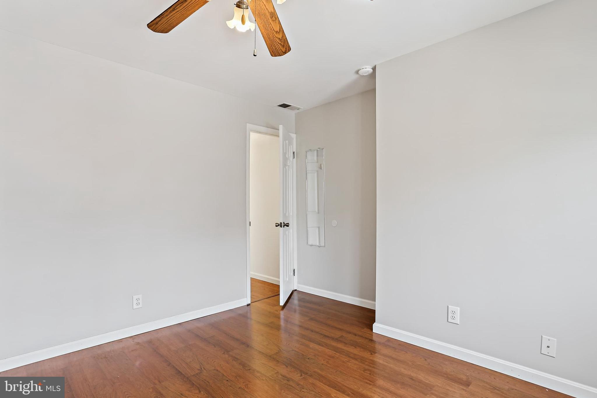 RIVERSIDE PARK - Residential