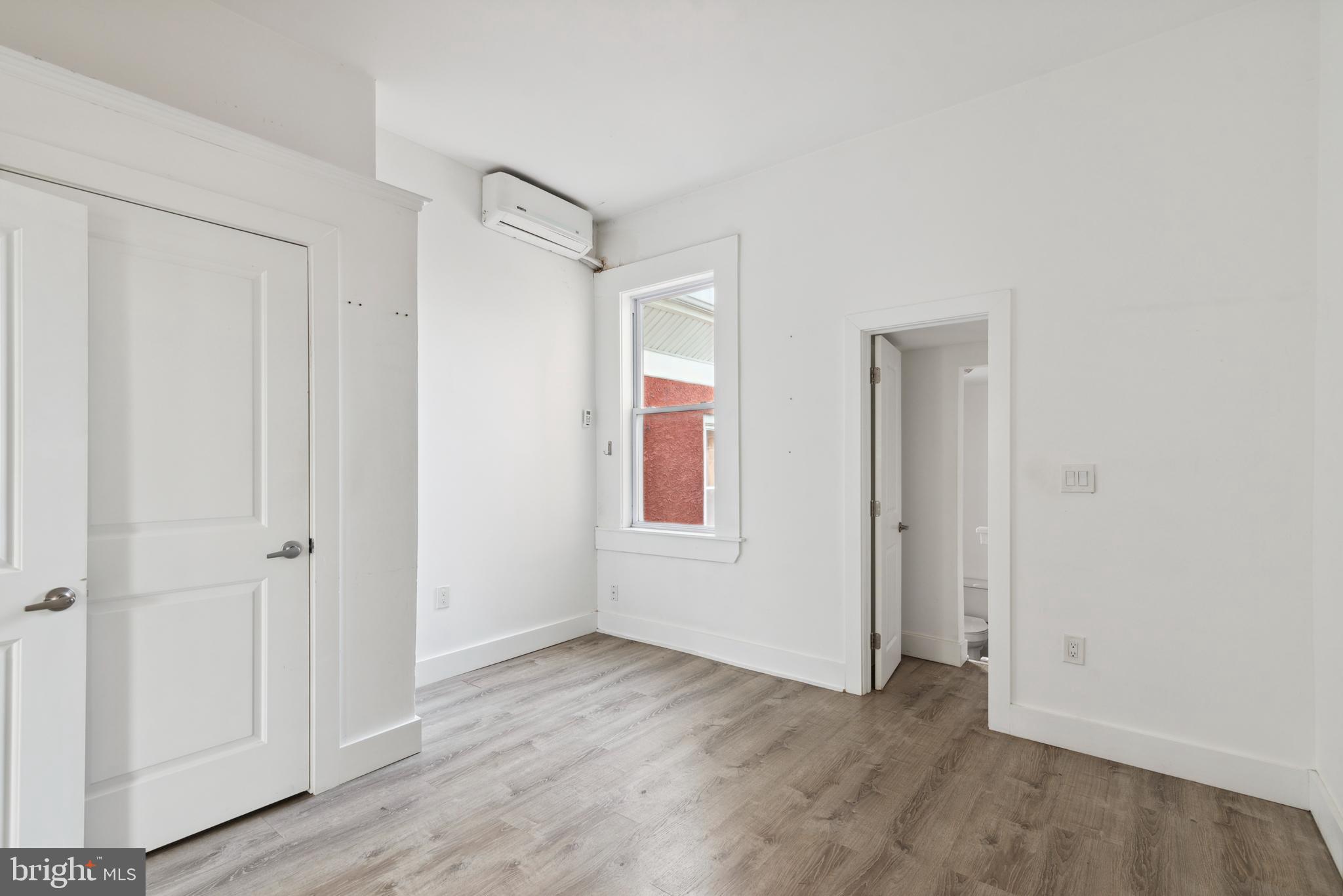 NORRIS SQUARE - Residential Income