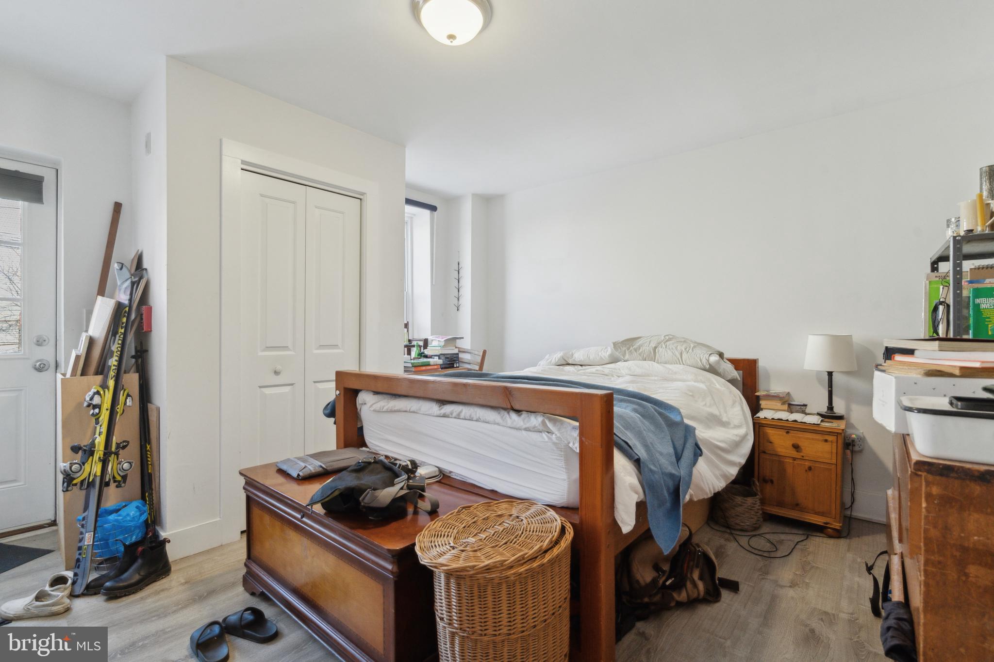 NORRIS SQUARE - Residential Income