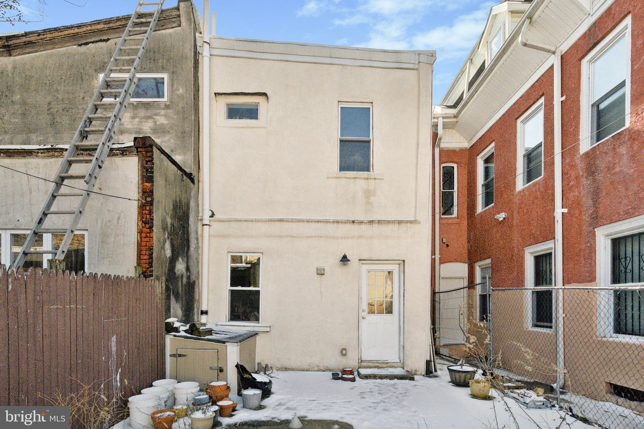 NORRIS SQUARE - Residential Income