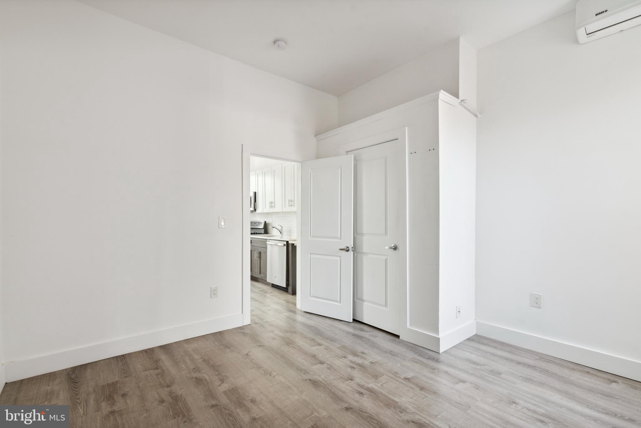 NORRIS SQUARE - Residential Income