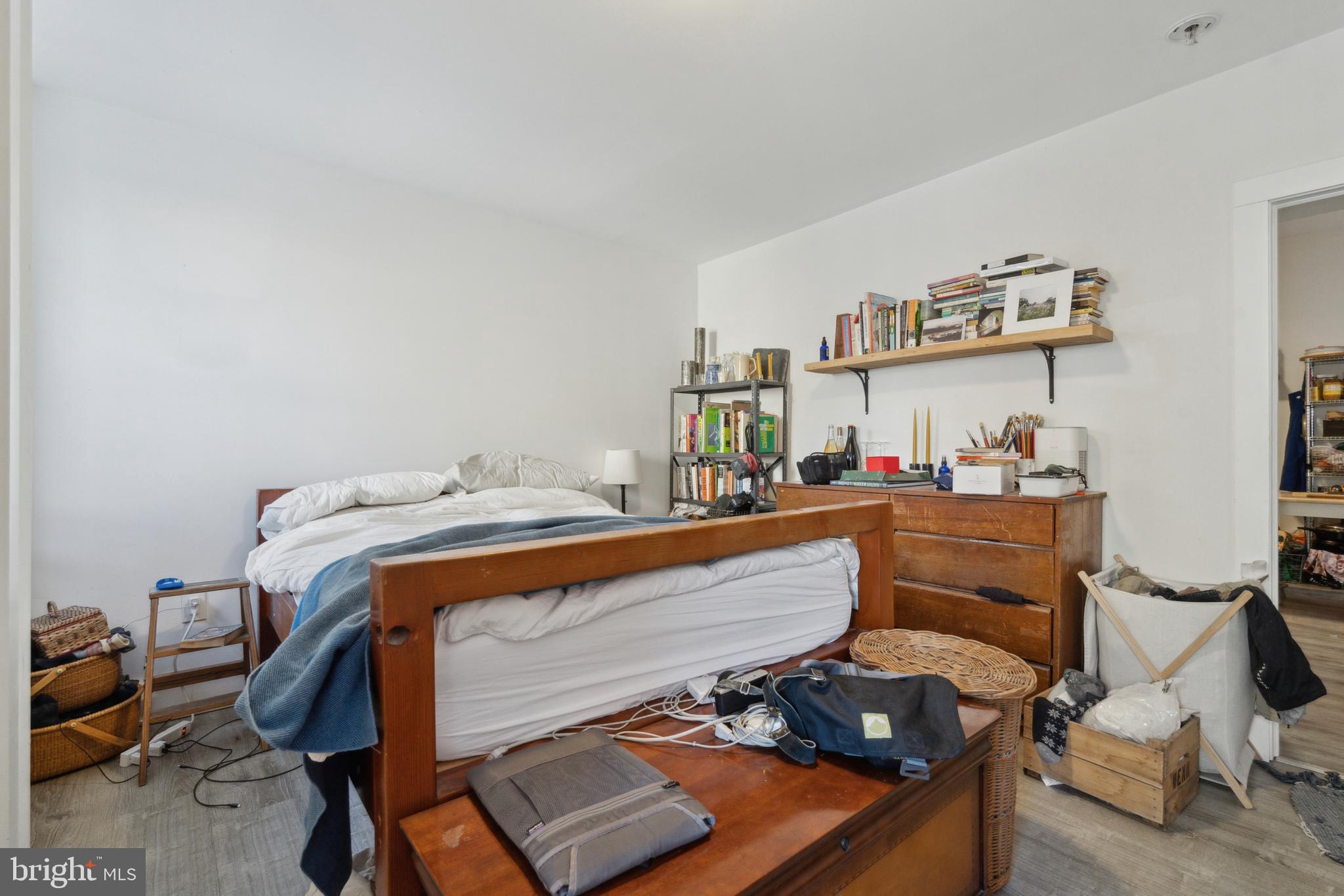 NORRIS SQUARE - Residential Income