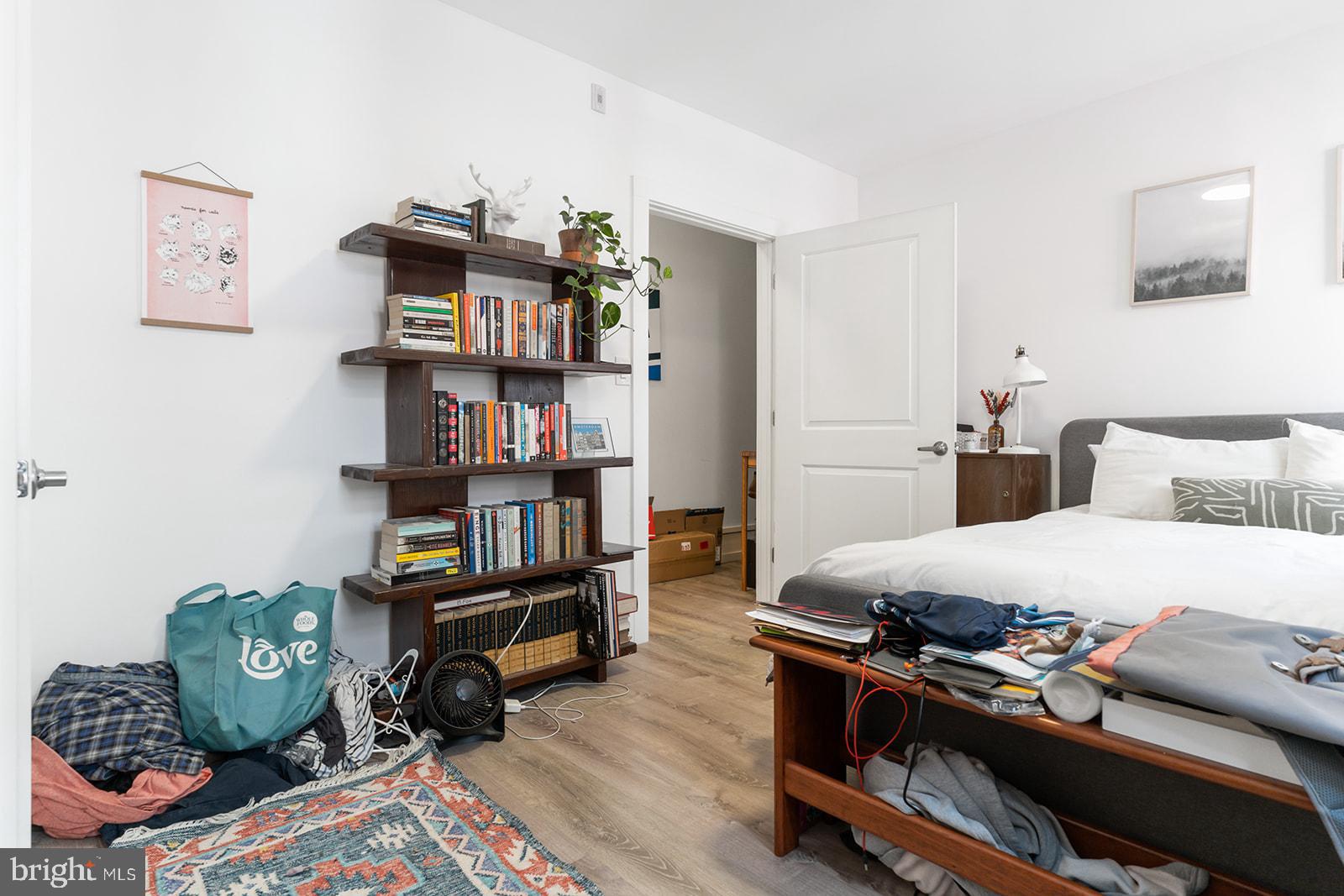 NORRIS SQUARE - Residential Income