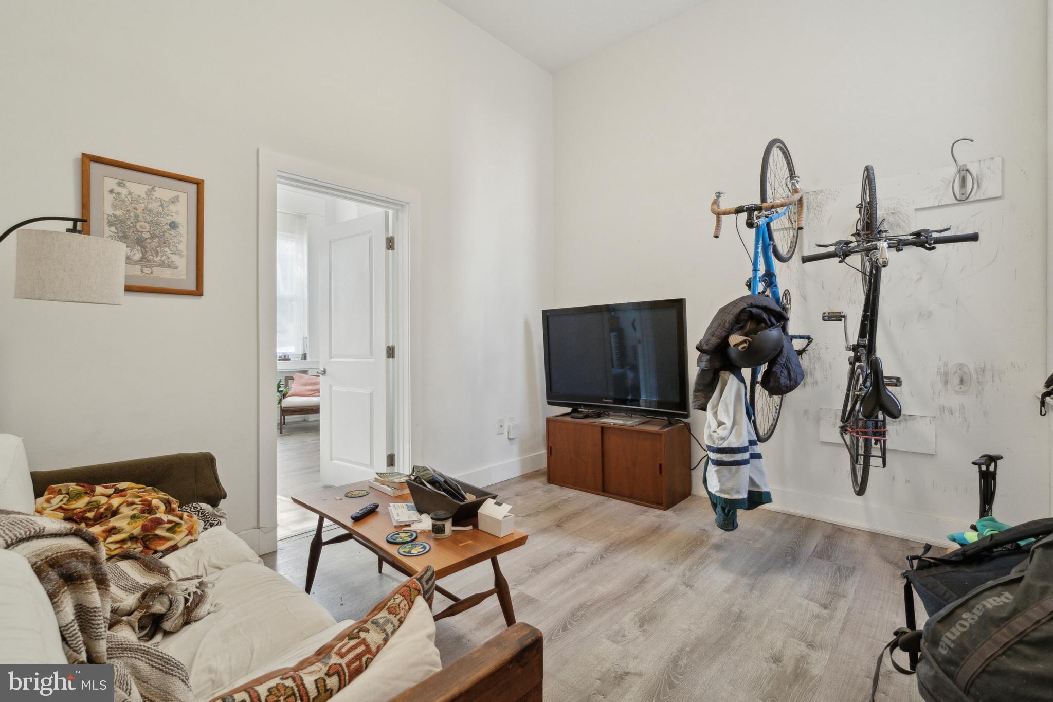 NORRIS SQUARE - Residential Income