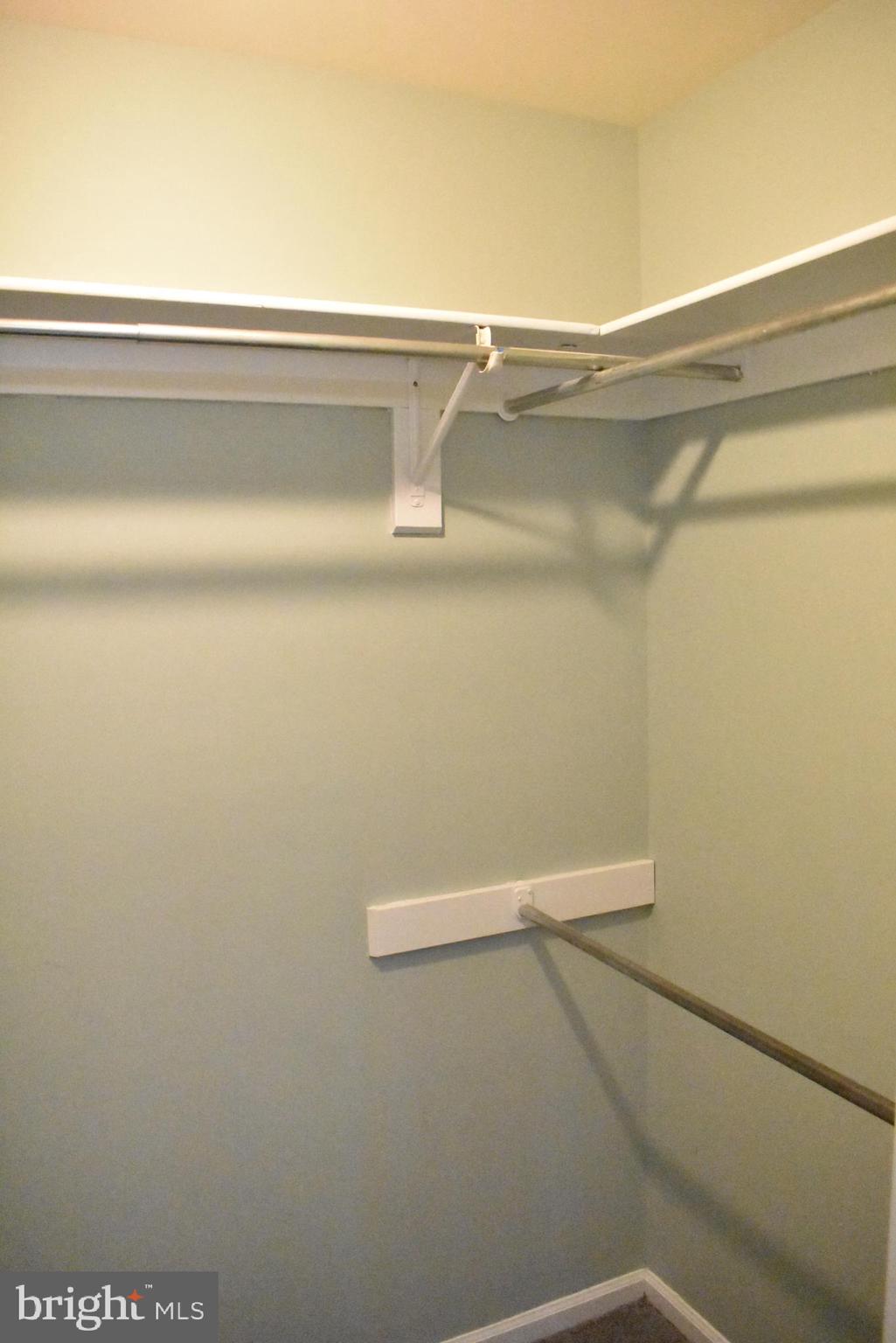 LAKE RIDGE - Residential Lease