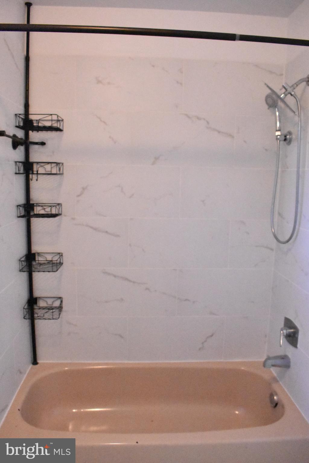 LAKE RIDGE - Residential Lease