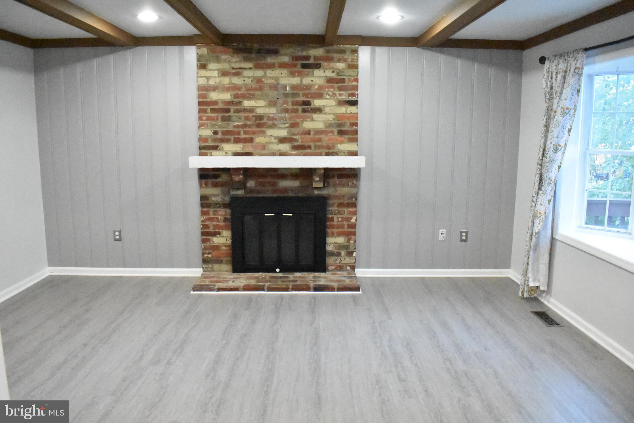 LAKE RIDGE - Residential Lease