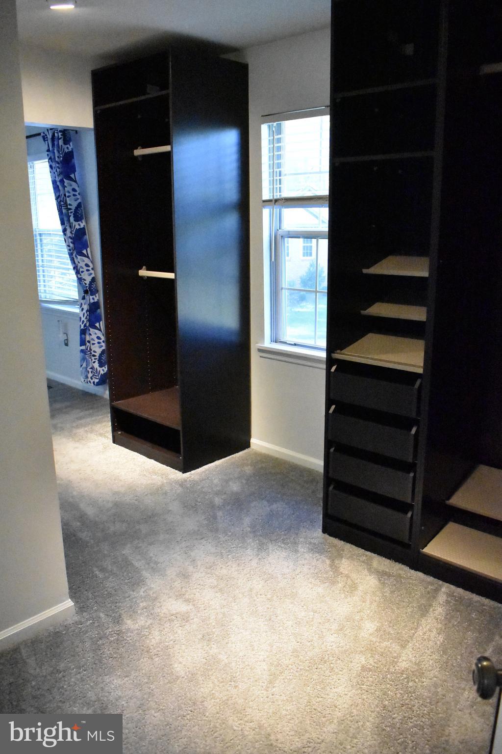 LAKE RIDGE - Residential Lease