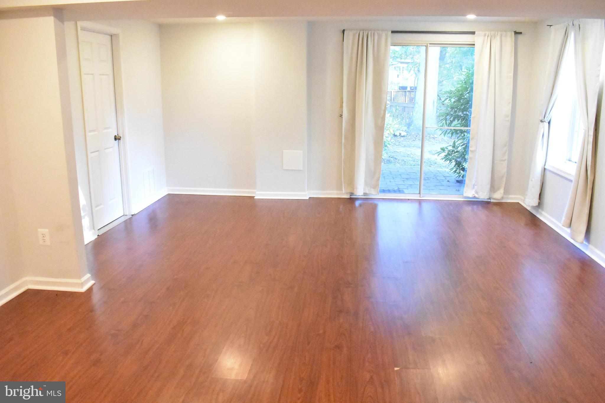 LAKE RIDGE - Residential Lease