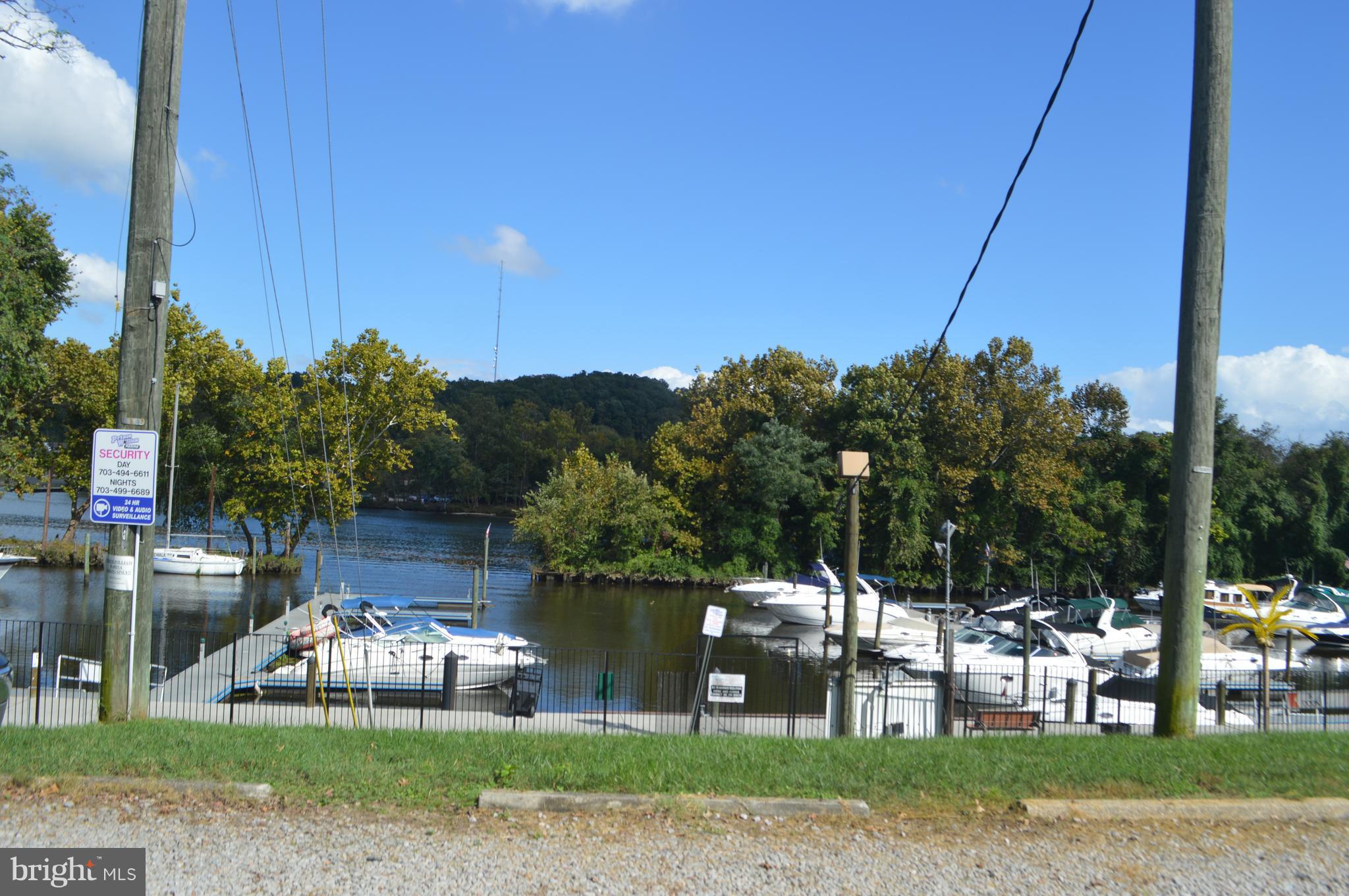 MOORINGS OF OCCOQUAN CON - Residential