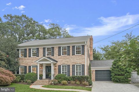 4900 PALISADE LANE NW WASHINGTON DC 20016