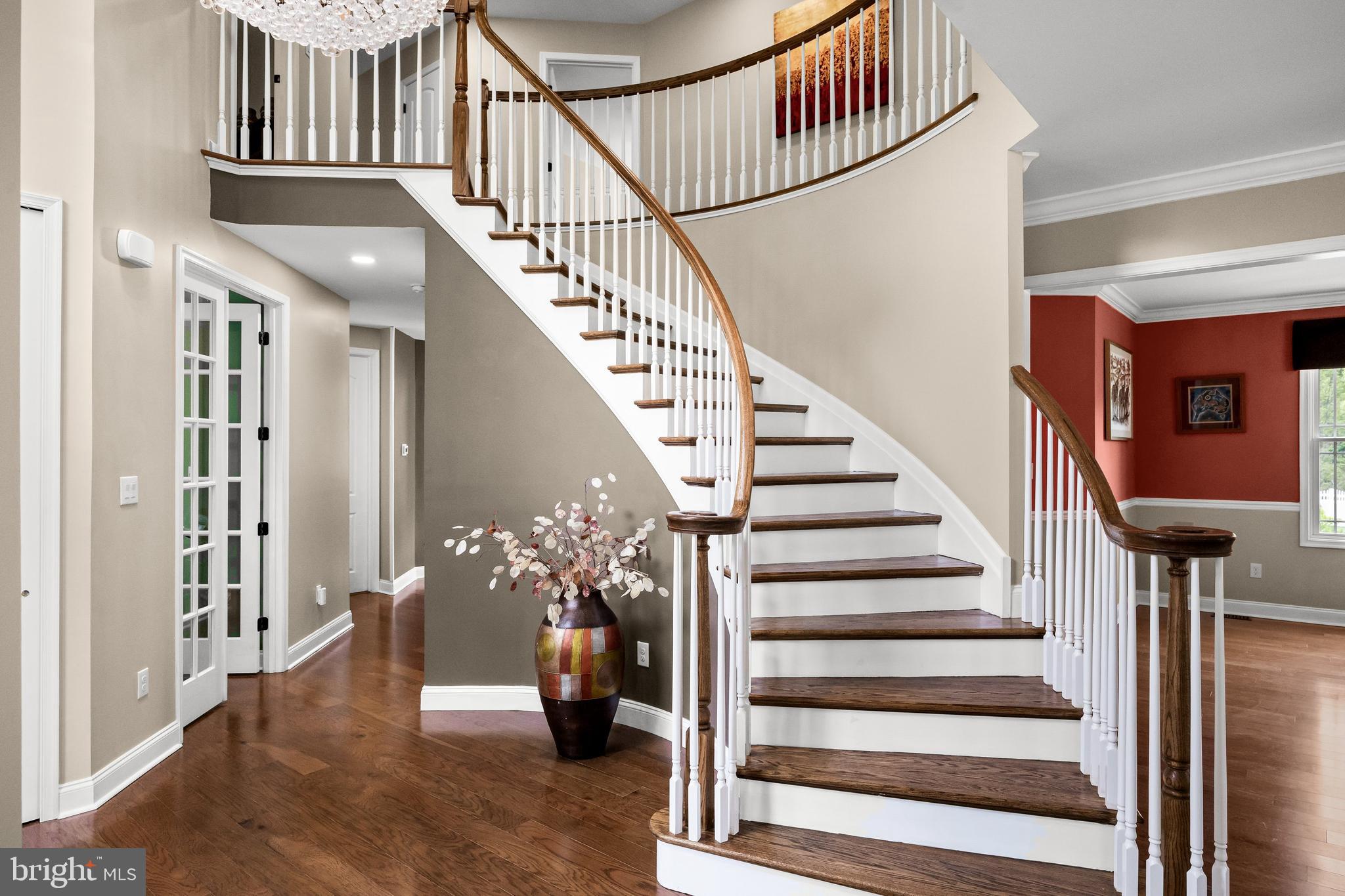 36 WINDING WAY