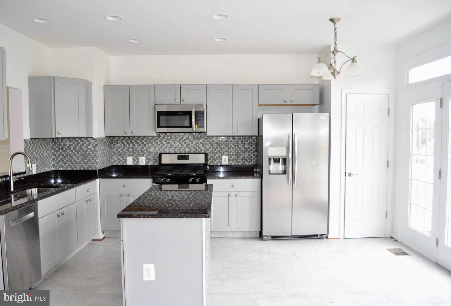 2754 WAKEWATER WAY