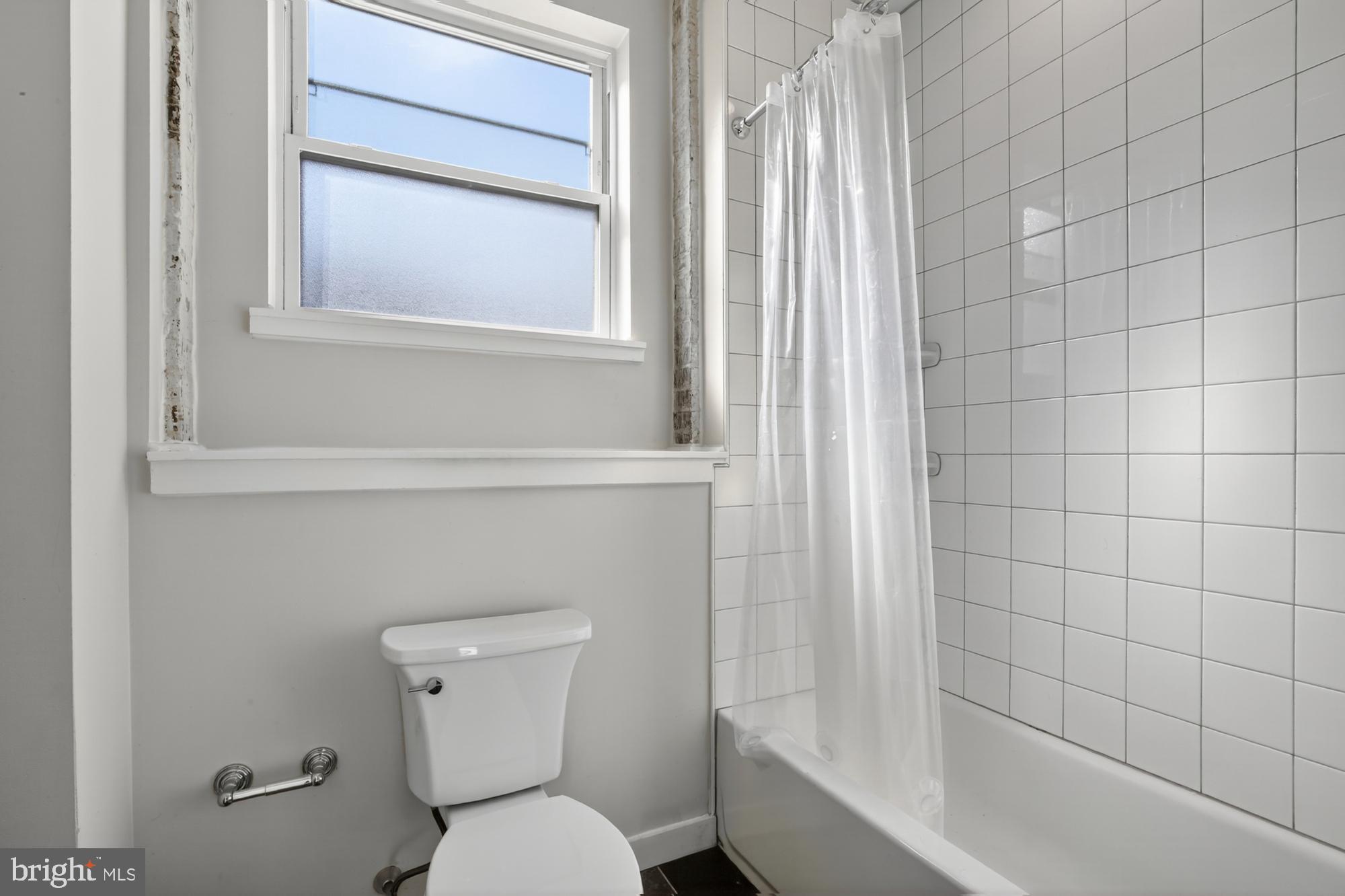 FISHTOWN - Residential Lease