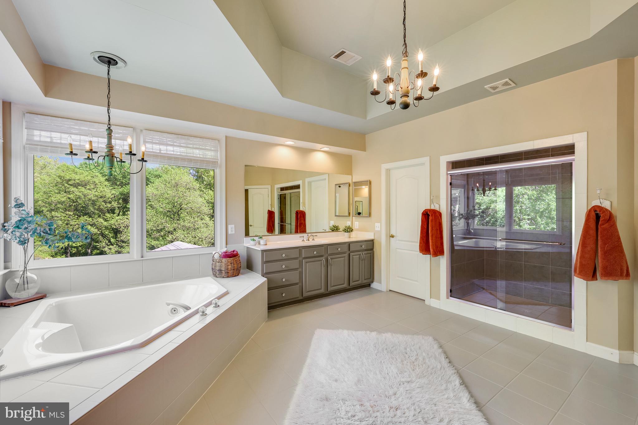 BROWNS LANDING - Residential